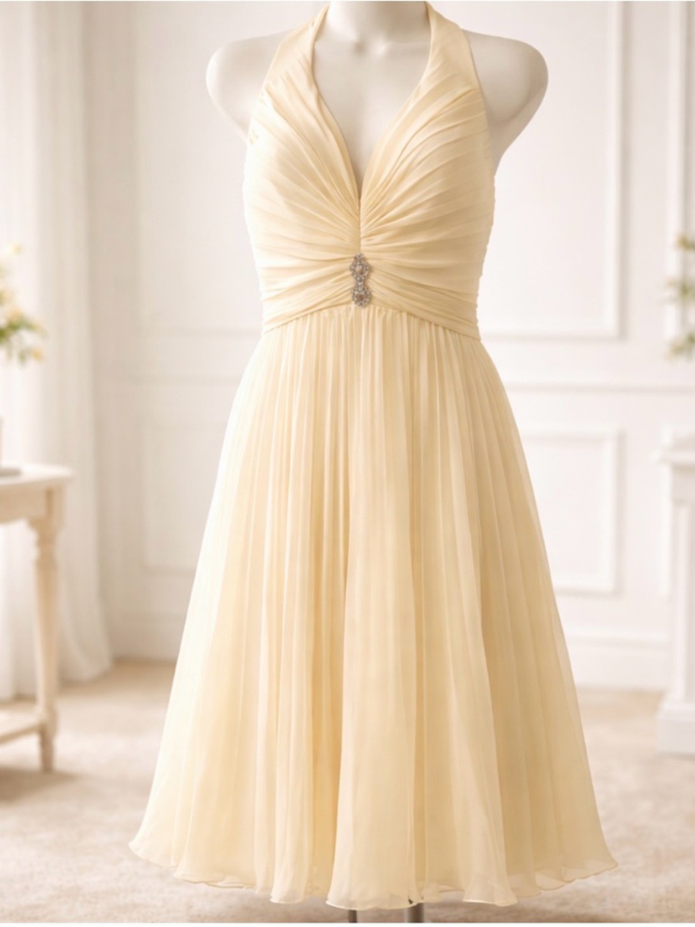 Raylia Designs size 6 yellow banana color halter dress